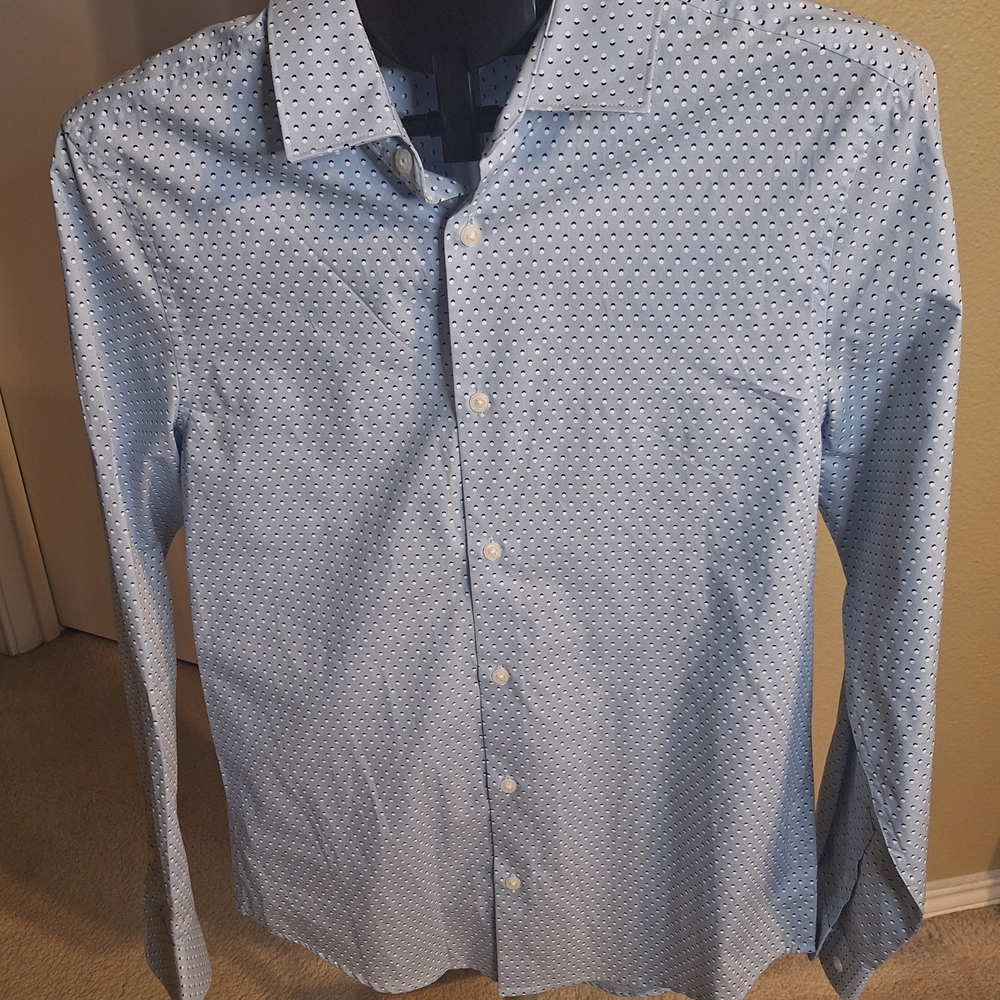 Perry Ellis Light Blue Polka Dot Men's Shirt. Size S